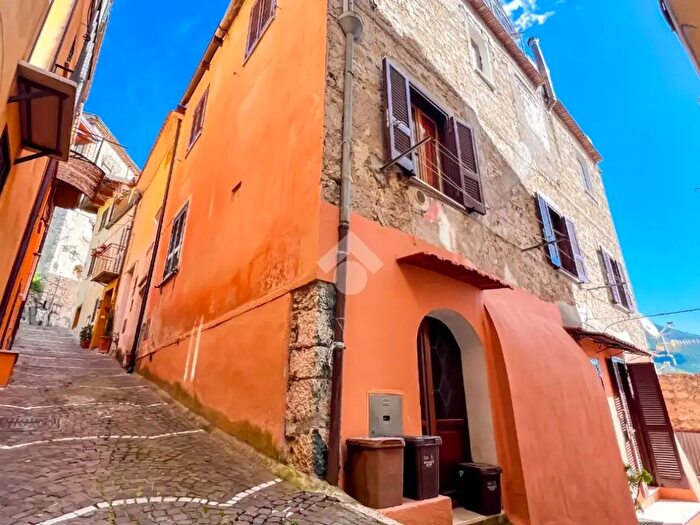 Appartamento bilocale in vendita in Via Capo Croce, Formia