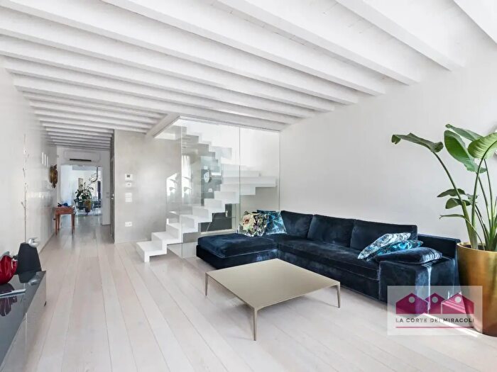 Appartamento con 5 locali in vendita in Corso Antonio Fogazzaro, Vicenza