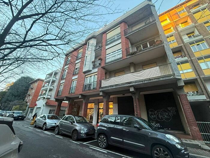 Appartamento bilocale in affitto in Via Tommaso Grossi, Saronno