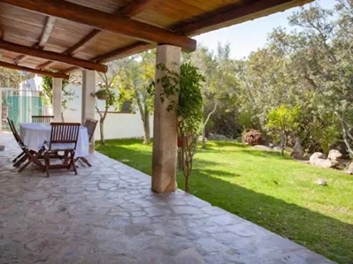 Casa con 6 locali in vendita in Olbia