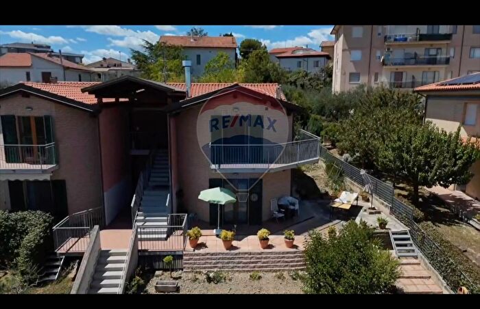 Appartamento quadrilocale in vendita in Via Don Aldo Montesi, Morro DAlba