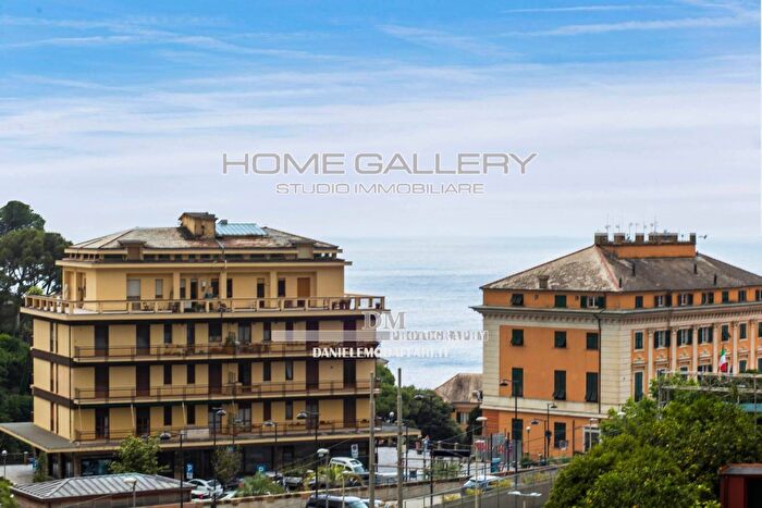 Appartamento con 6 locali in vendita in Via San Giovanni Bono, Camogli