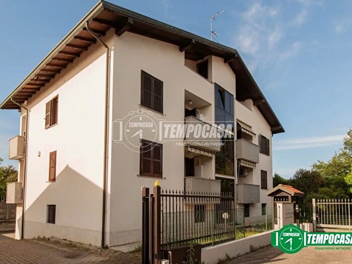 Appartamento trilocale in vendita in Via Salvatore Quasimodo C, Magnago