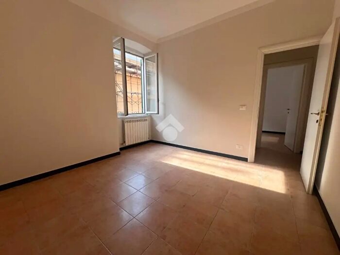 Appartamento quadrilocale in vendita in Via Bobbio, Genova