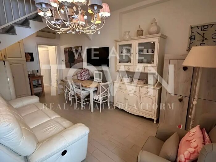 Appartamento quadrilocale in vendita in Via Piave, Forte Dei Marmi