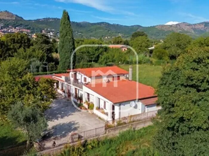 Casa quadrilocale in vendita in Via Molella, Palestrina
