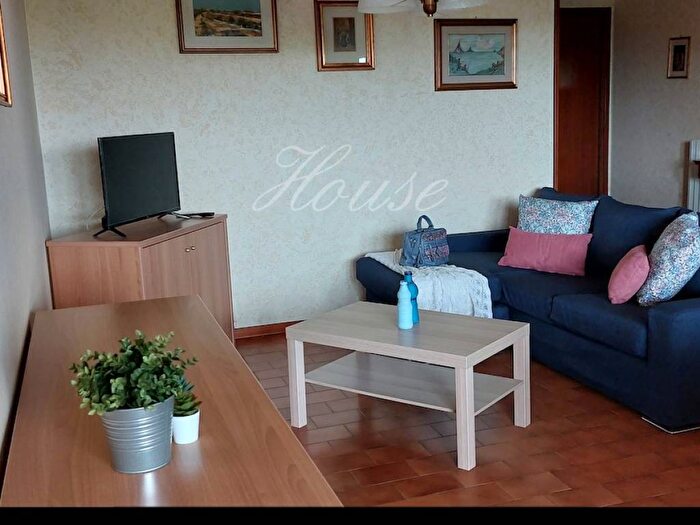 Appartamento trilocale in affitto in Via Martiri della Bettola, Baragalla Canalina, Reggio Emilia