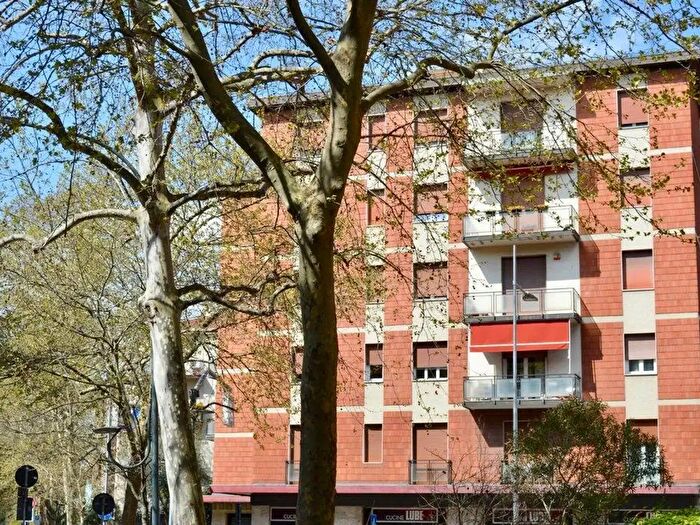 Appartamento quadrilocale in vendita in Via Valdossola, Bologna