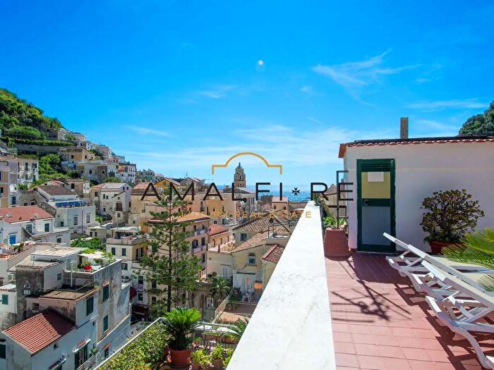 Appartamento quadrilocale in vendita in Via Ercolano Marini, Amalfi