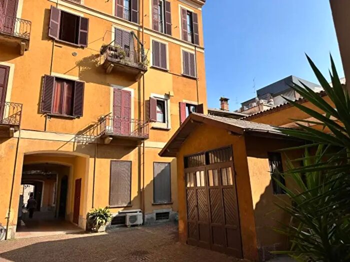 Appartamento bilocale in vendita in Via Melzo, Milano