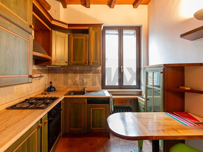 Appartamento trilocale in vendita in Strada Venti Settembre, Parma