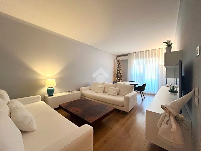 Appartamento quadrilocale in vendita in Via Andrea Mantegna, Albignasego