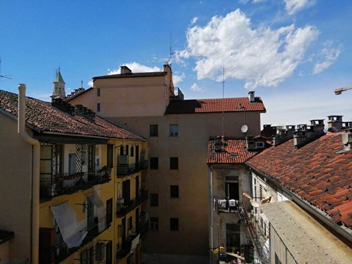 Casa bilocale in affitto in Via San Donato, San Donato, Torino