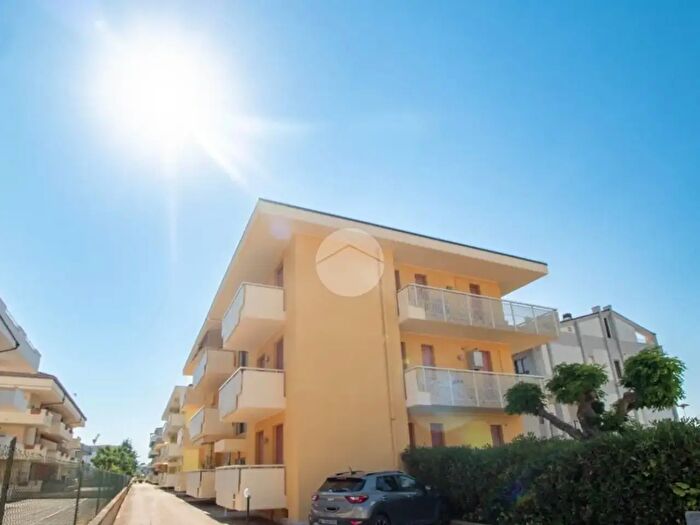 Appartamento trilocale in vendita in Via Padova, Alba Adriatica