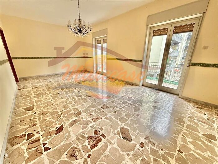 Appartamento con 5 locali in vendita in Via Misterbianco, Siracusa