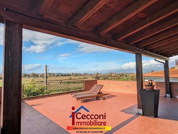 Casa con 6 locali in vendita in Cerreto Guidi