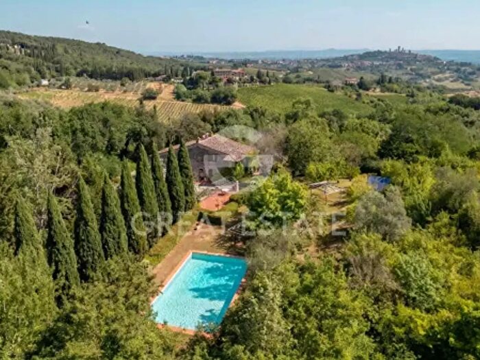 Casa con 6 locali in vendita in Piazza Duomo, San Gimignano