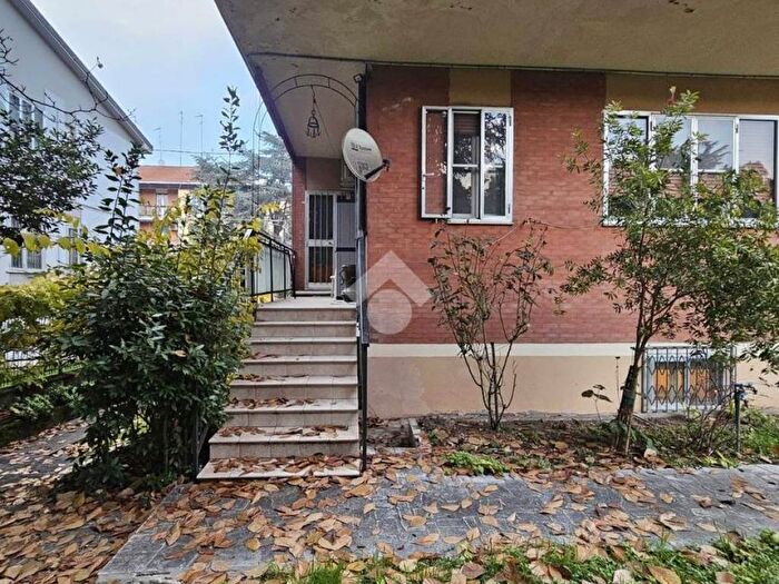 Appartamento con 6 locali in affitto in VIA POMPOSA, Via Pomposa, Ferrara