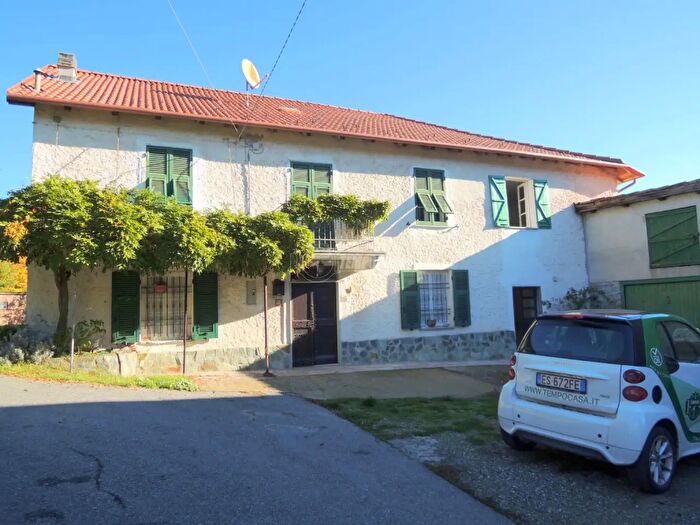 Casa quadrilocale in vendita in San Luca, Molare