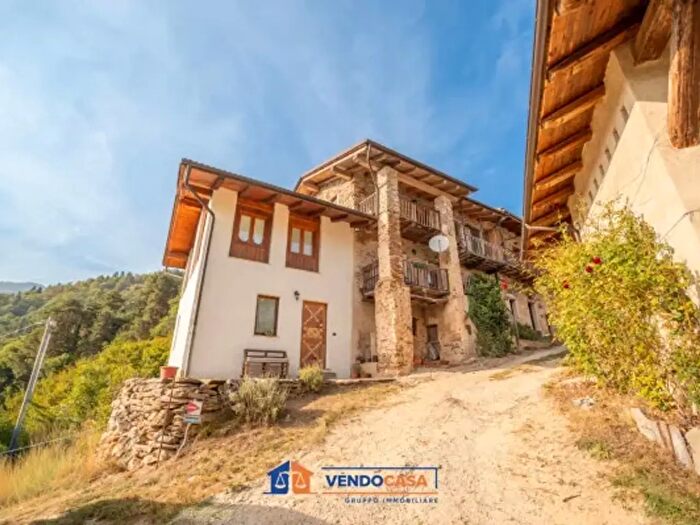 Casa con 6 locali in vendita in Via Valgrana, Caraglio