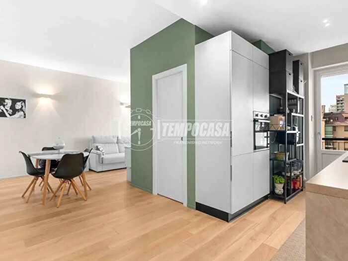 Appartamento bilocale in vendita in Milano