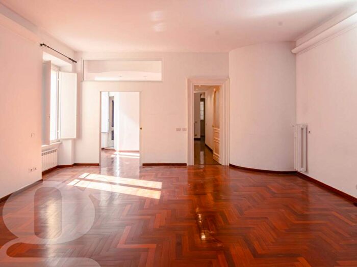 Appartamento quadrilocale in affitto in Via Crescenzio, Prati, Roma