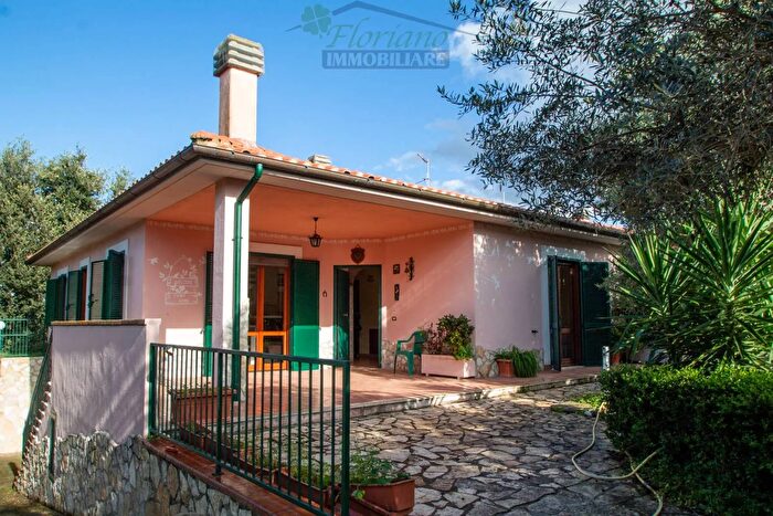 Casa con 6 locali in vendita in Strada Macchia Tonda, Capalbio