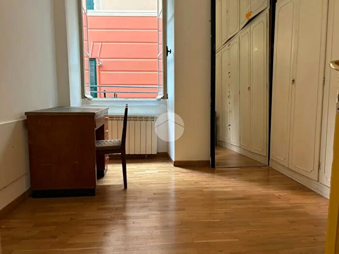 Appartamento con 6 locali in vendita in Salita San Gerolamo, Genova