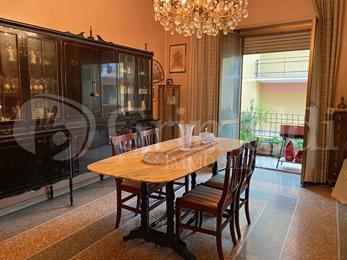 Appartamento trilocale in vendita in Via di Val Tellina, Roma