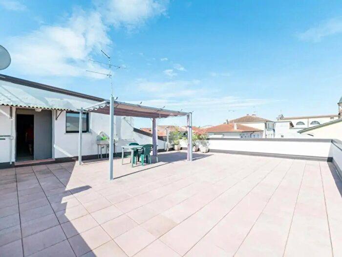 Appartamento bilocale in vendita in Via Principe Amedeo, Villafranca Di Verona