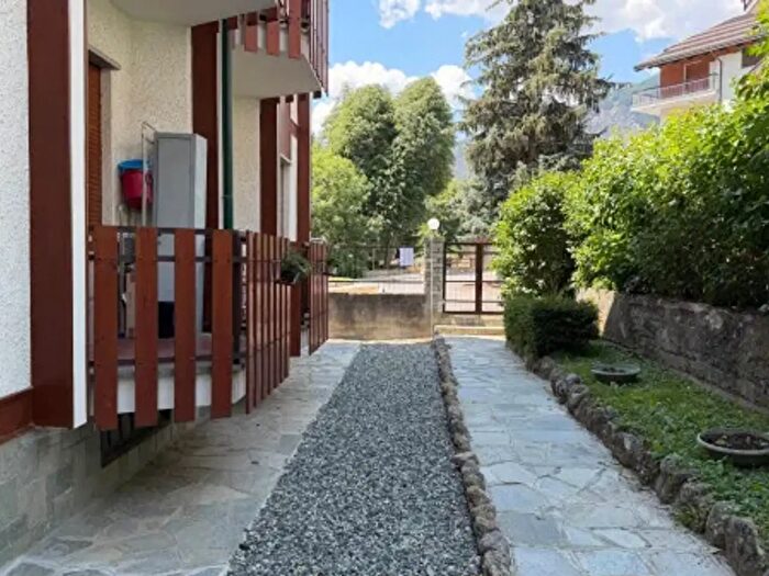 Appartamento trilocale in vendita in Viale Bramafam, Bardonecchia