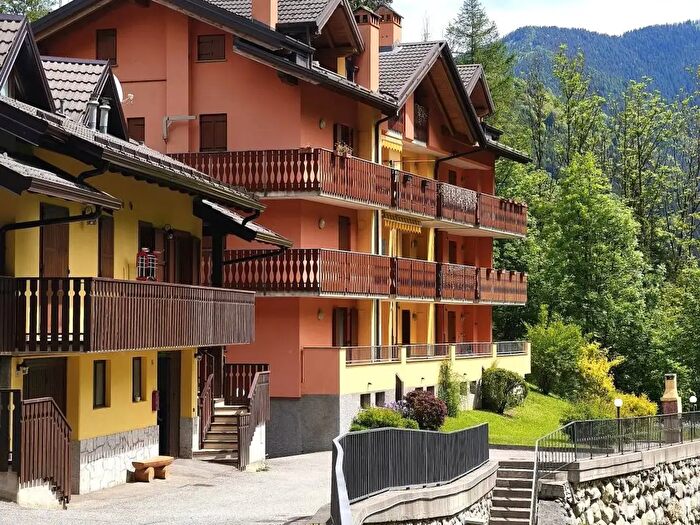 Appartamento bilocale in vendita in Via De O, Colere