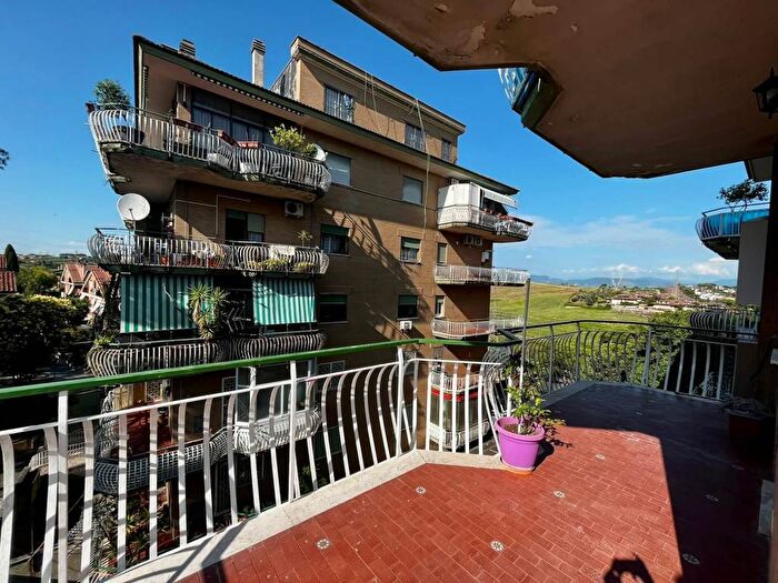 Appartamento bilocale in affitto in Via Monte Gran Paradiso, Colleverde, Guidonia Montecelio