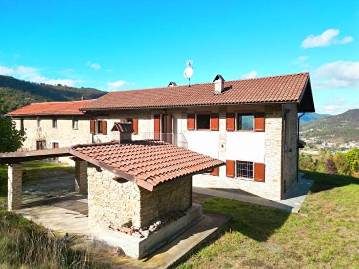 Casa quadrilocale in vendita in Monesiglio
