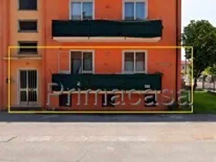 Appartamento con 6 locali in vendita in Via Chiavica, Lonigo