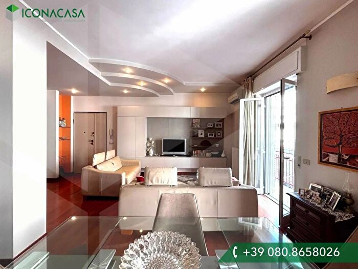 Appartamento quadrilocale in vendita in Vico Soldato Paolo Basile SNC, Grumo Appula