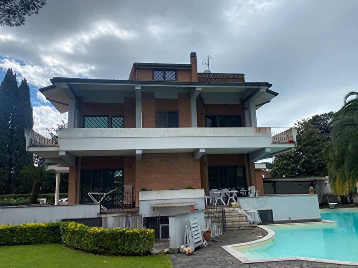 Appartamento bilocale in affitto in Viale Gorgia di Leontini, Casal Palocco, Roma