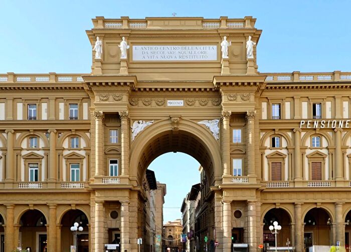 Appartamento bilocale in affitto in Via Por Santa Maria Firenze, Firenze