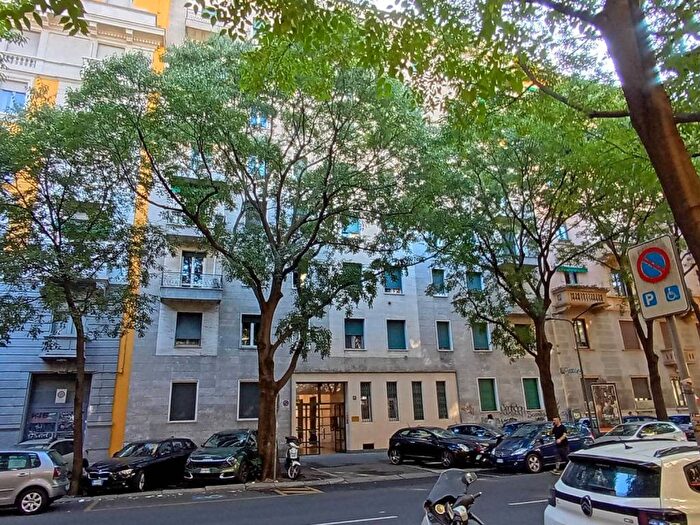 Appartamento trilocale in affitto in Viale Lombardia, Città Studi, Milano