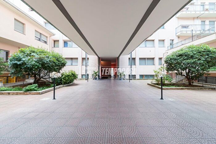 Appartamento bilocale in vendita in Via SantUguzzone, Milano