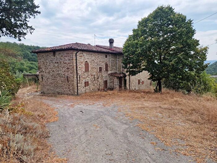 Casa con 6 locali in vendita in Località Carpini, Carpini, Montone