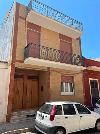 Casa con 8 locali in vendita in Via Rossini, Pachino