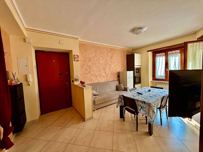 Appartamento trilocale in affitto in Via Giacomo Dina, Mirafiori Nord, Torino