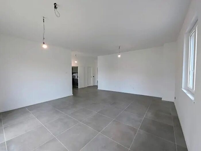 Casa trilocale in vendita in Via Monte Grappa, Limido Comasco