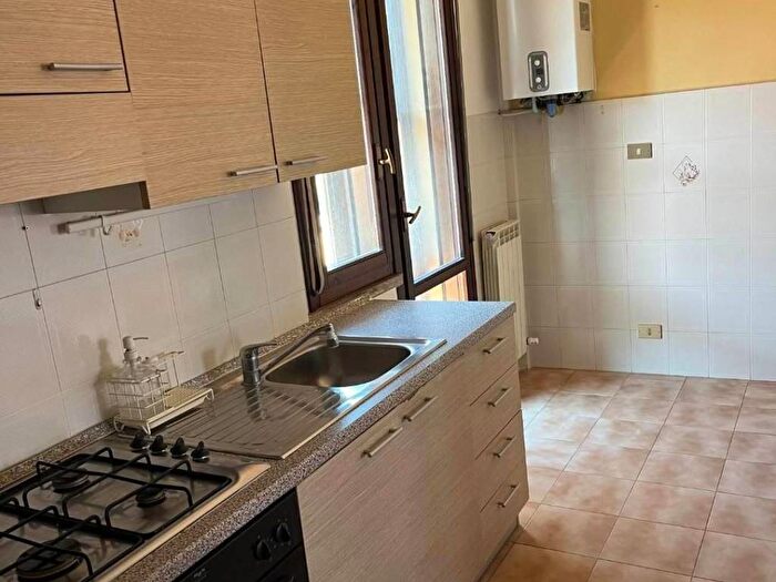 Appartamento quadrilocale in affitto in Via S Giusto, San Giusto Aeroporto, Pisa