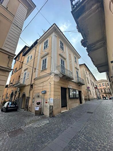 Appartamento quadrilocale in vendita in Velletri