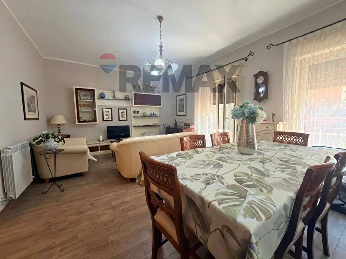 Appartamento con 5 locali in vendita in Via Posillipo, Giardini Naxos