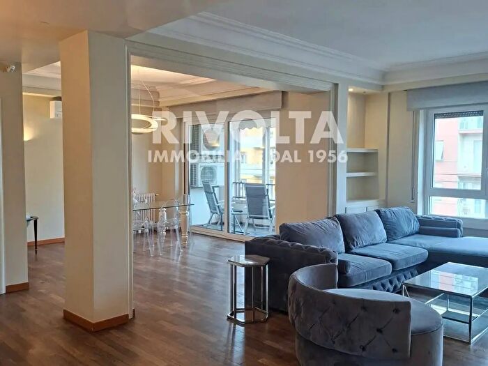 Appartamento quadrilocale in affitto in Viale Libia, Roma