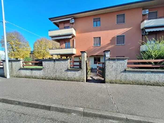 Appartamento bilocale in vendita in Via Olimpia, Pizzighettone