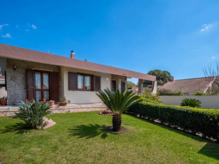 Casa quadrilocale in affitto in Via Gallura, Foxi SantAndrea, Quartu SantElena